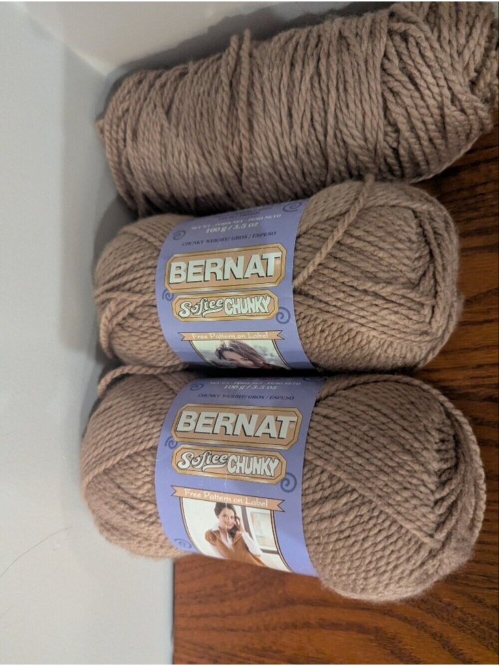 Bernat Softee Chunky Yarn Soft Taupe 3 Skiens Bundle 10.5 Oz Totali Ki